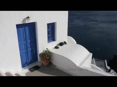 "10 Must-See Travel Destinations Around the World"